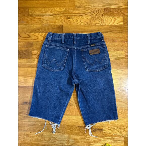 Wrangler Upcycled Cut Off Bermuda Long Cotton Frayed Jean Denim Shorts Size 30 - Picture 7 of 10
